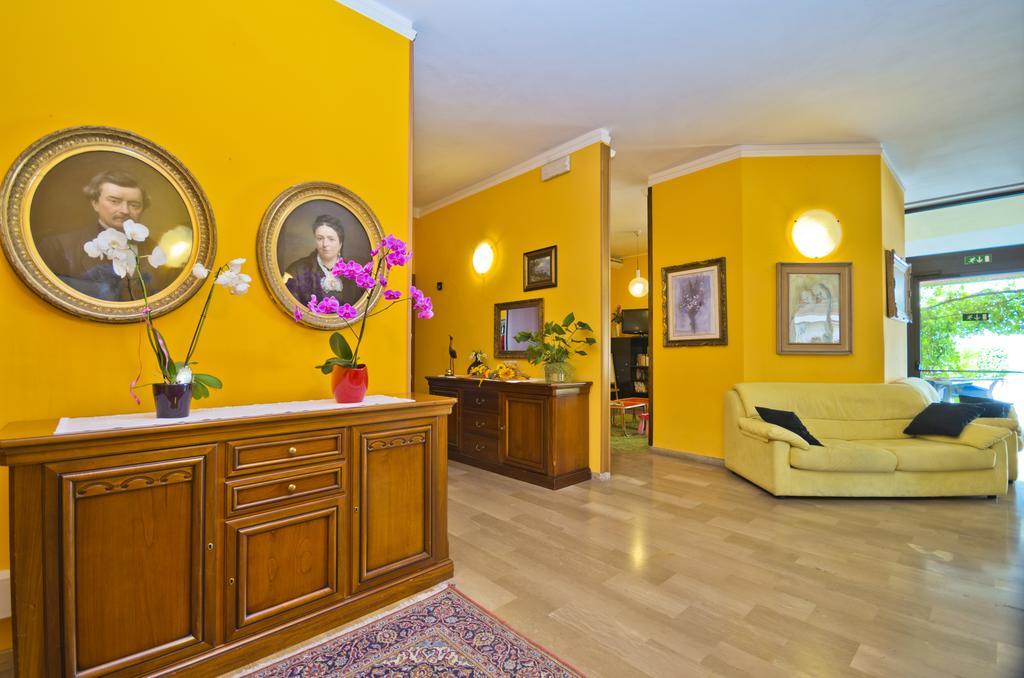 Hotel Nevada Μπιμπιόνε Εξωτερικό φωτογραφία